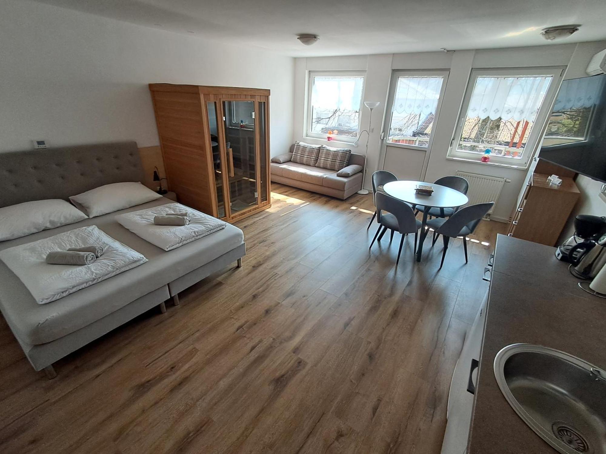 קובאריד Apartment Honey Bee With Sauna מראה חיצוני תמונה